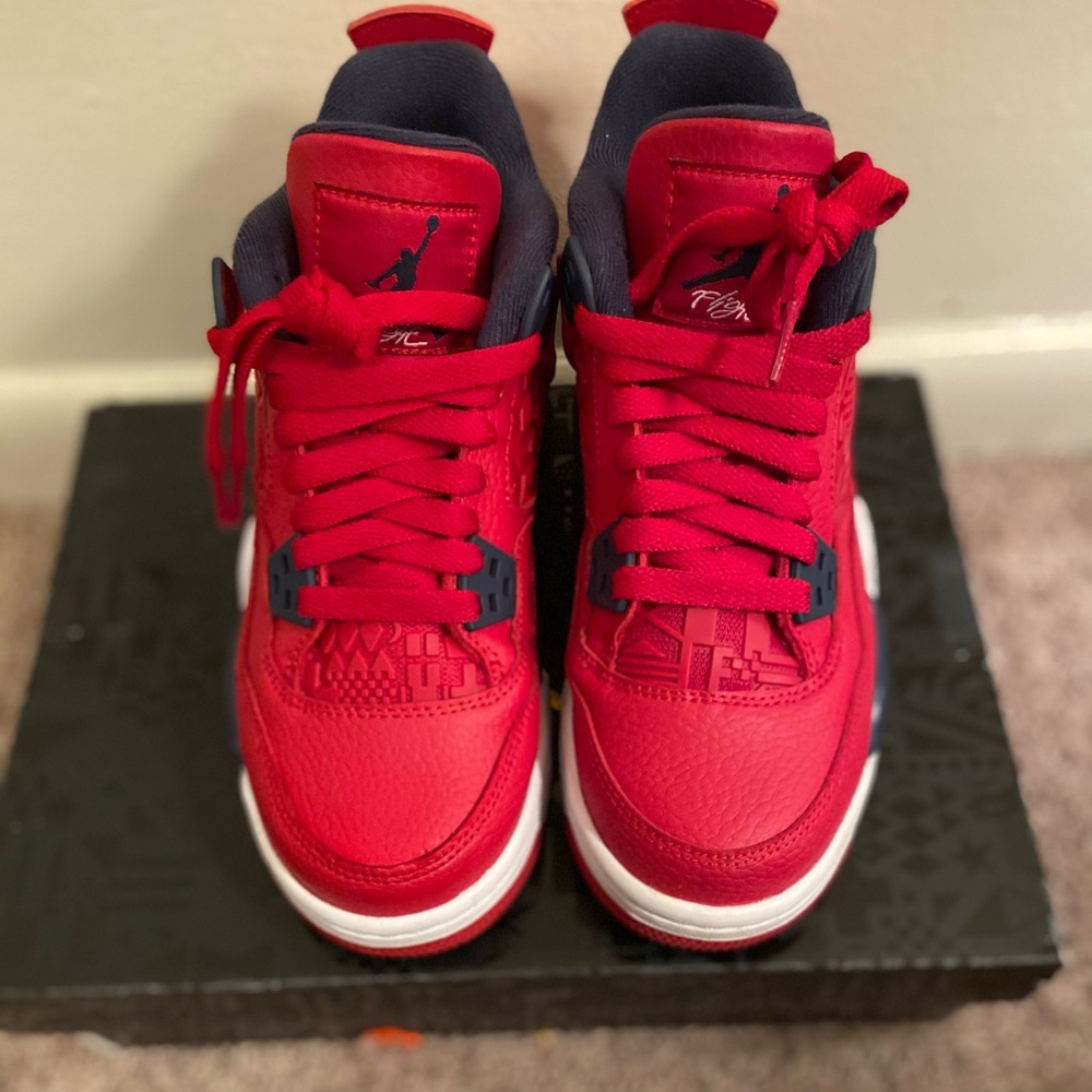 Jordan 4
